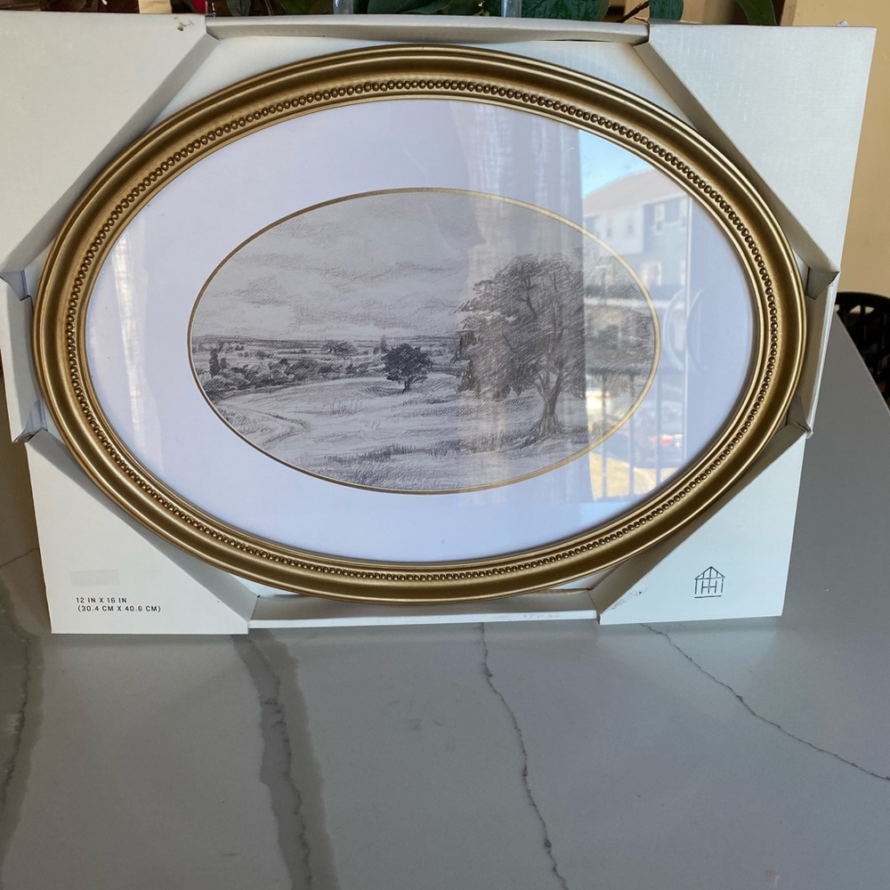 Gold Oval Picture Frame